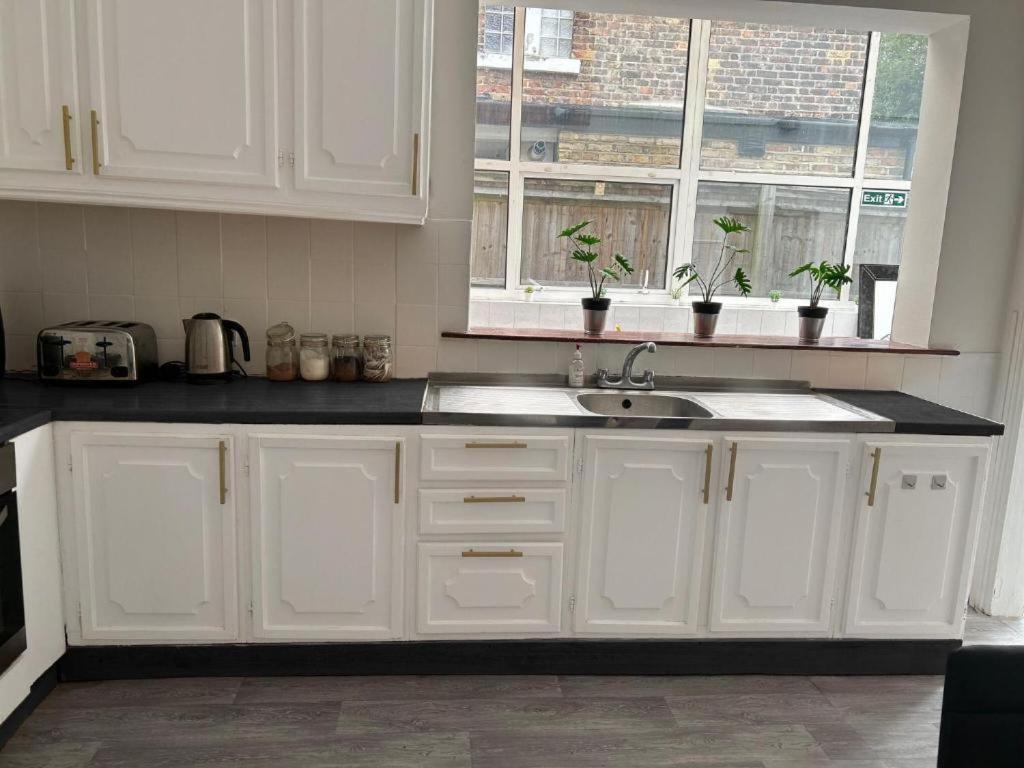 Guest House Balham, South London Spacious, Lambert, 6 Rooms Available ห้อง รูปภาพ